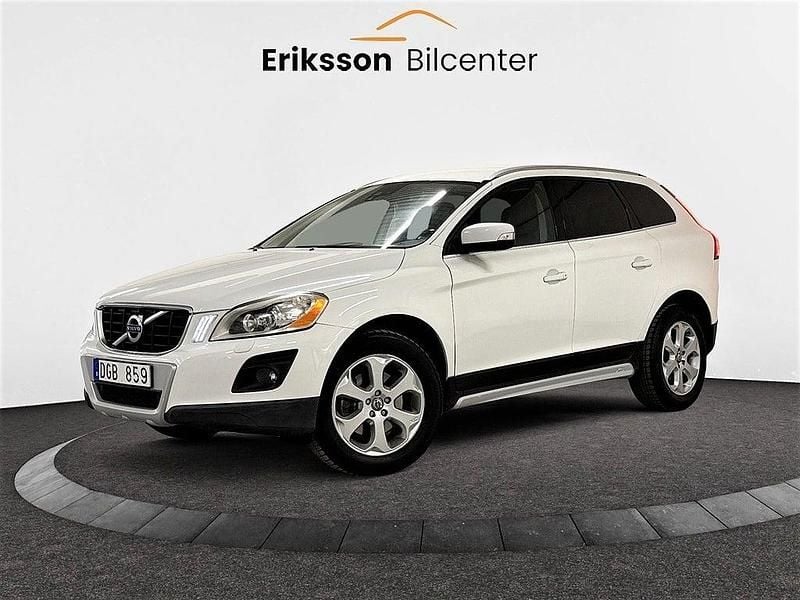 Vit Begagnad 2010 Volvo XC60 Summum SUV | 89 900 kr (Marknadspris) - Bild 1/4