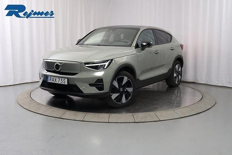 Grön Begagnad 2023 Volvo EC40 Core SUV | 384 900 kr (Marknadspris) - Bild 1/4