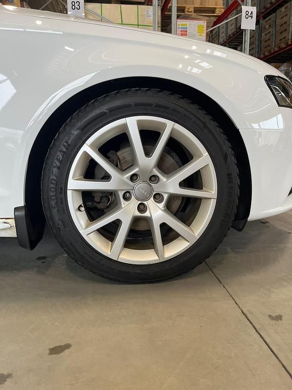 Begagnad Audi A4 Proline 143 HK (105 kW) 2011 Vit Kombi