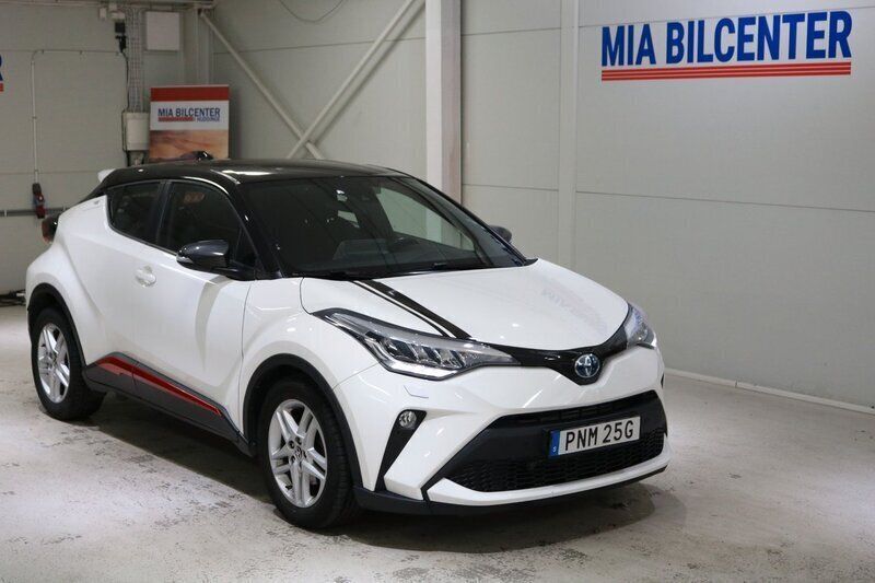 Vit Begagnad 2020 Toyota C-HR Active SUV | 199 000 kr (Marknadspris) - Bild 1/4