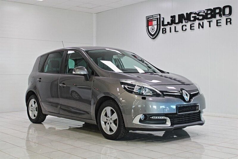 Grå Begagnad 2014 Renault Scénic III Minibuss | 99 500 kr (Lite dyr) - Bild 1/3