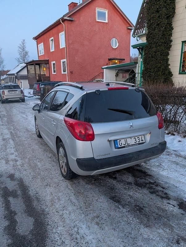 Begagnad Peugeot 207 120 HK (88 kW) 2008 Kombi