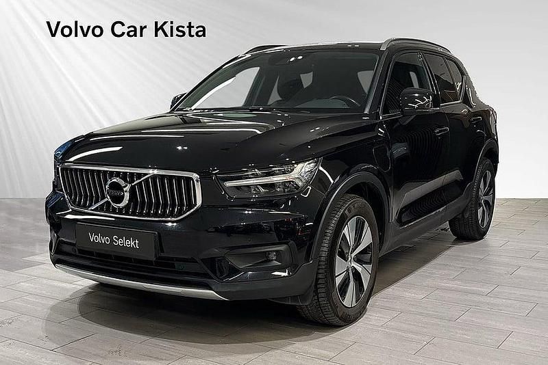 Svart Begagnad 2020 Volvo XC40 Inscription SUV | 319 000 kr (Marknadspris) - Bild 1/2