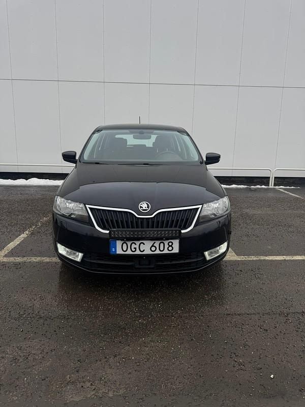 Begagnad Skoda Rapid 110 HK (80 kW) 2017 Halvkombi