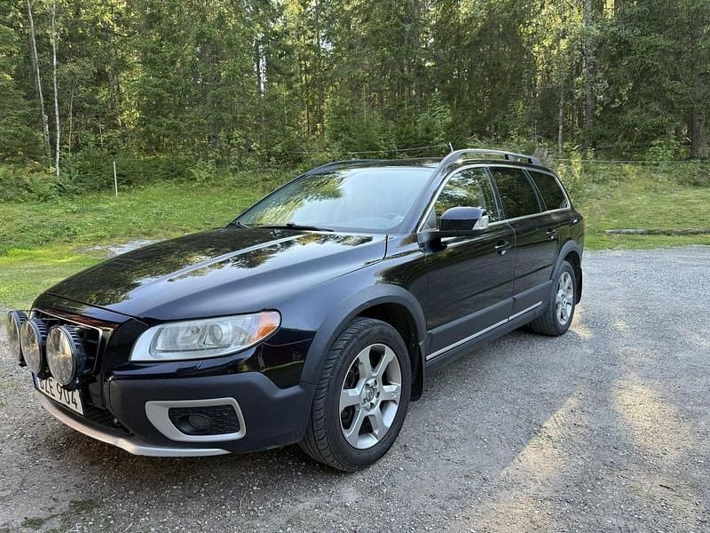 Svart Begagnad 2010 Volvo XC70 Summum SUV | 80 000 kr (Marknadspris) - Bild 1/4