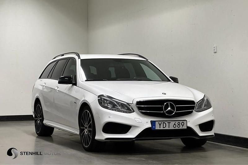 Vit Begagnad 2016 Mercedes E220 AMG Kombi | 164 900 kr (Marknadspris) - Bild 1/4