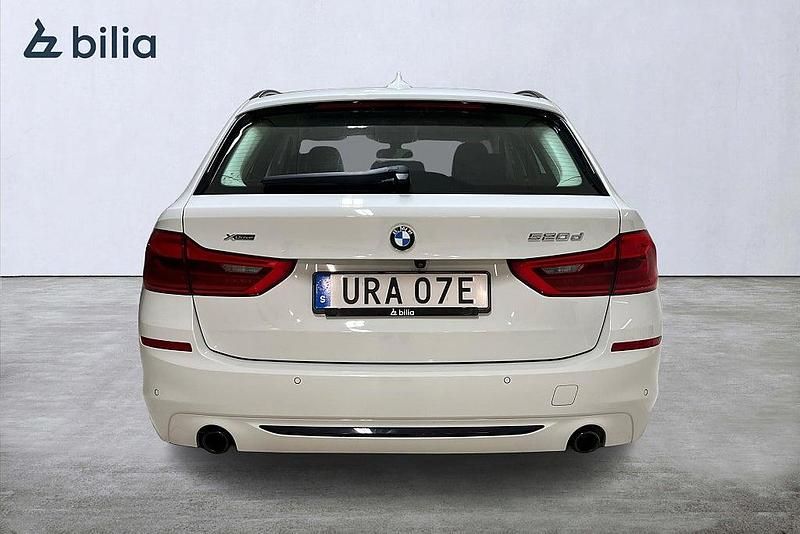 Begagnad BMW 520 Sport Line 190 HK (139 kW) 2020 Vit Kombi