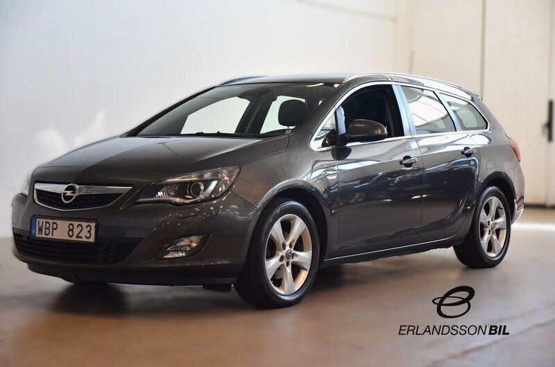 Grå Begagnad 2011 Opel Astra Enjoy Kombi | 59 900 kr (Marknadspris) - Bild 1/2