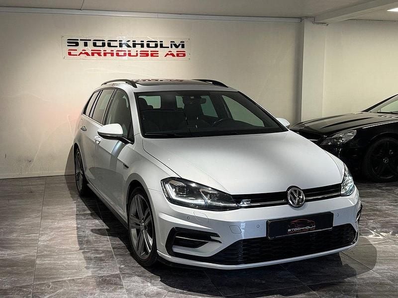 Silver Begagnad 2018 VW Golf VII R-line Kombi | 239 900 kr (Dyr) - Bild 1/4