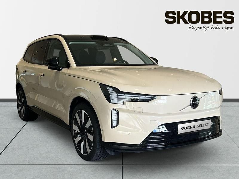 Ljusbrun (brun) Begagnad 2025 Volvo EX90 Performance SUV | 994 900 kr (Dyr) - Bild 1/3