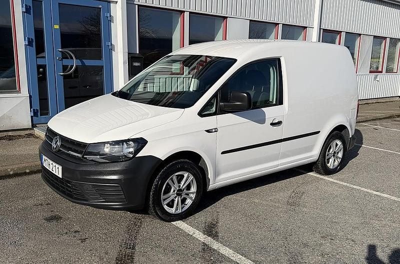 Begagnad VW Caddy 75 HK (55 kW) 2016 Candy white Minibuss