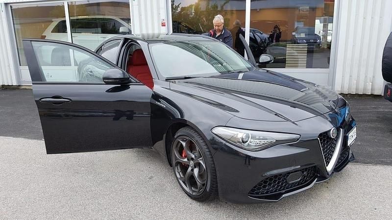 Begagnad Alfa Romeo Giulia Veloce 280 HK (205 kW) 2017 Sedan