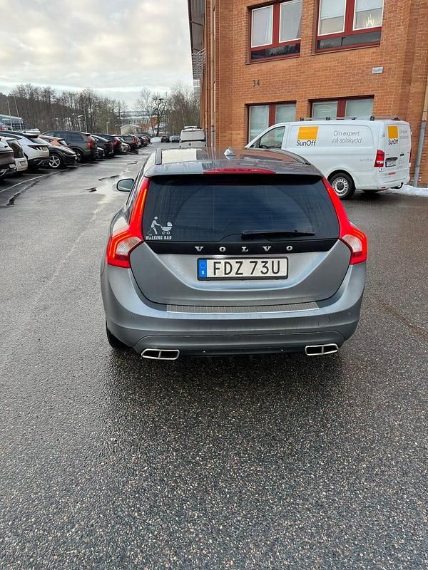 Begagnad Volvo V60 190 HK (139 kW) 2017 Kombi