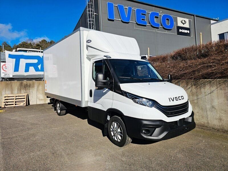 Vit Ny 2025 Iveco Daily Van | 874 875 kr - Bild 1/4