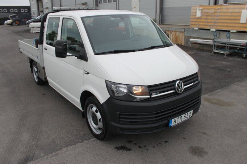 Vit Begagnad 2016 VW T6 Van | 210 000 kr (Marknadspris) - Bild 1/4