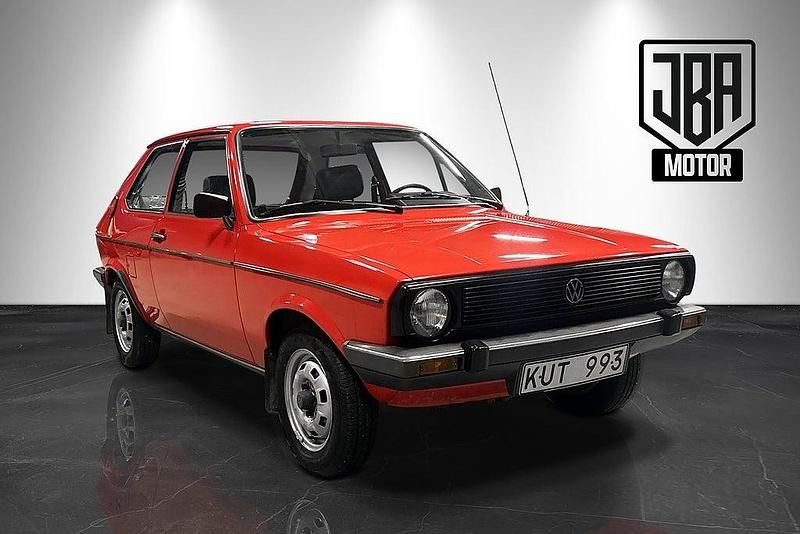 Röd Begagnad 1981 VW Polo Halvkombi | 59 900 kr - Bild 1/4