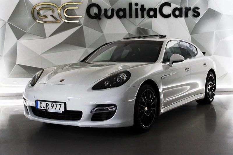 Begagnad Porsche Panamera Turbo Sport 501 HK (368 kW) 2013 Vit Sedan