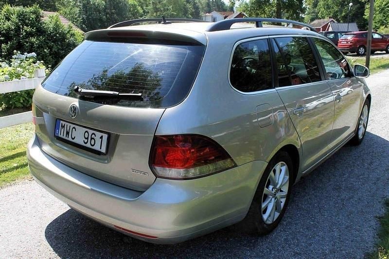 Begagnad VW Golf VII 102 HK (75 kW) 2012 Silver Kombi