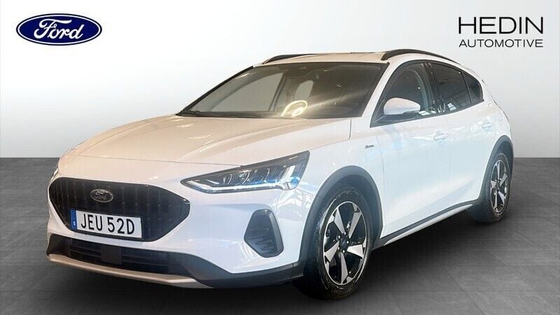 Begagnad 2024 Ford Focus Active Halvkombi | 219 900 kr (Marknadspris) - Bild 1/4