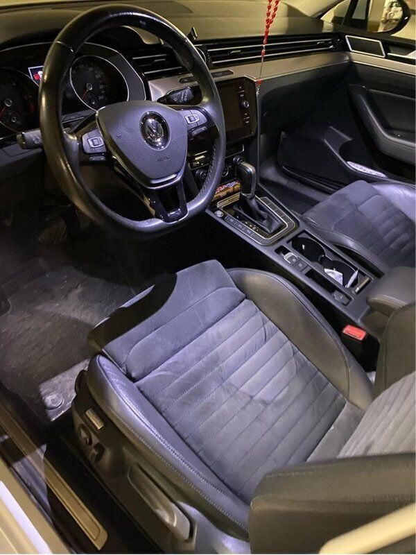 Vit Begagnad 2018 VW Passat GT Kombi | 224 999 kr (Bra pris) - Bild 1/4