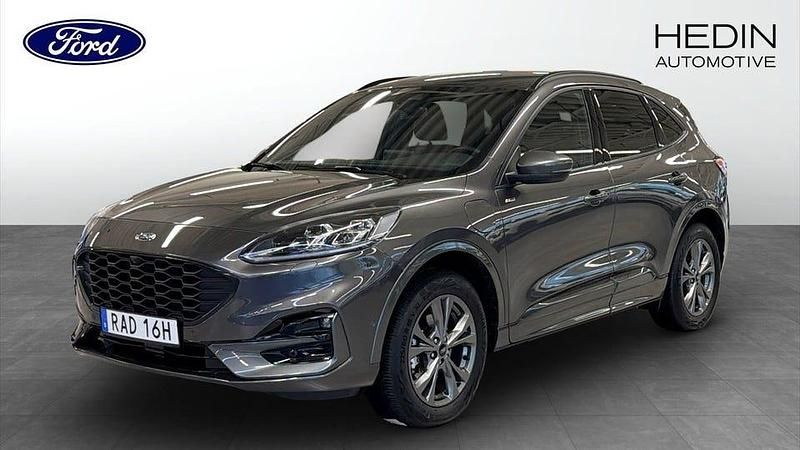 Grå Begagnad 2023 Ford Kuga ST-Line SUV | 284 000 kr (Marknadspris) - Bild 1/4