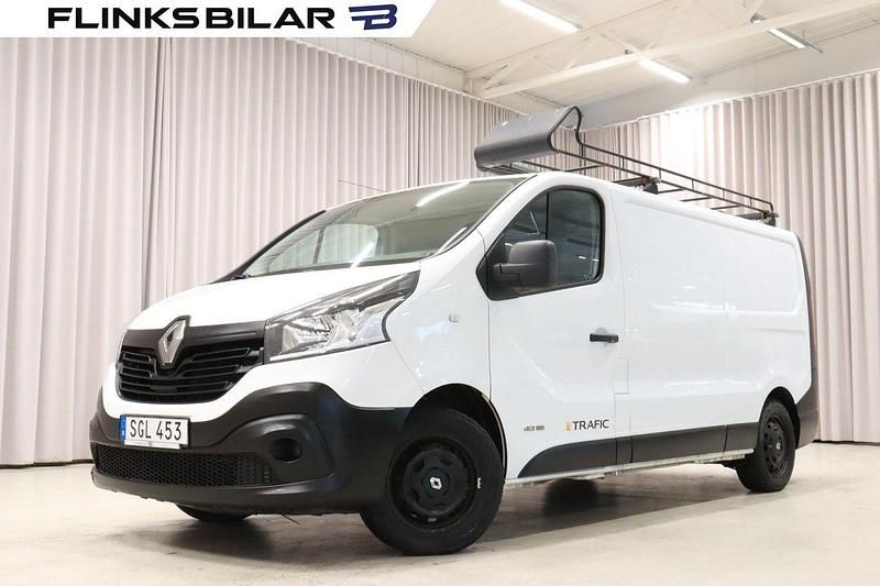 Vit Begagnad 2015 Renault Trafic Van | 114 900 kr (Lite dyr) - Bild 1/4