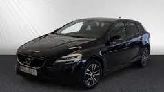Svart Begagnad 2017 Volvo V40 Kombi | 134 400 kr (Marknadspris)