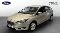 Grå (silver) Begagnad 2016 Ford Focus Titanium Halvkombi | 144 900 kr (Marknadspris)
