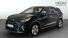 Blå (blue) Begagnad 2022 Kia e-Niro Advance SUV | 304 900 kr (Marknadspris)