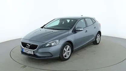 Grå Begagnad 2016 Volvo V40 Kinetic Kombi | 122 000 kr (Bra pris)