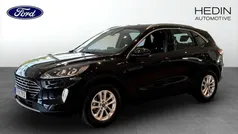 Svart (black) Begagnad 2022 Ford Kuga Titanium SUV | 259 900 kr (Marknadspris)