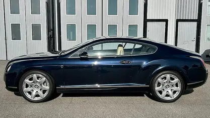 Begagnad Bentley Continental GT 561 HK (412 kW) 2006 Blå metallic Sportkupé