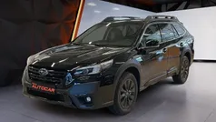 Svart Ny 2025 Subaru Outback SUV | 444 900 kr