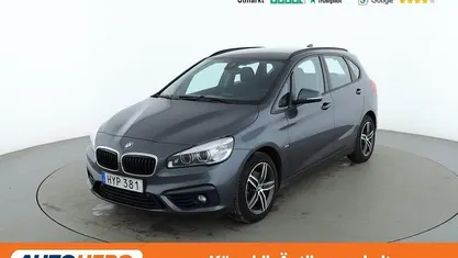 Grå Begagnad 2015 BMW 218 Active Tourer Sport Line Minibuss | 140 000 kr (Marknadspris)