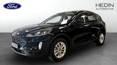 Svart (black) Begagnad 2021 Ford Kuga Titanium SUV | 249 900 kr (Marknadspris)