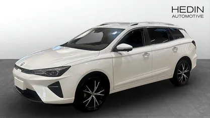 Vit (white) Begagnad 2023 MG MG5 EV Luxury Kombi | 244 900 kr (Marknadspris)