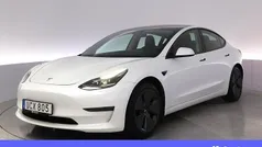 Vit Begagnad 2021 Tesla Model 3 Long Range Sedan | 309 900 kr (Marknadspris)
