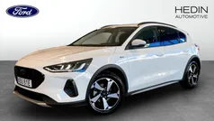 Vit (white) Begagnad 2024 Ford Focus Active Halvkombi | 244 900 kr (Marknadspris)
