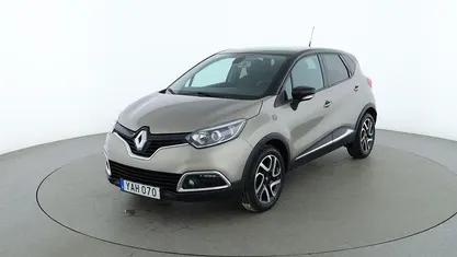 Grå Begagnad 2015 Renault Captur Intens SUV | 111 000 kr (Marknadspris)