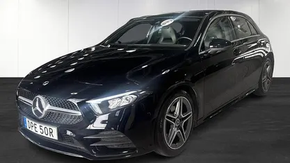 Svart Begagnad 2022 Mercedes A180 AMG Halvkombi | 279 900 kr (Lite dyr)