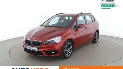 Röd Begagnad 2014 BMW 218 Active Tourer Sport Line Minibuss | 123 000 kr (Marknadspris)