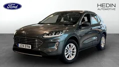 Grå (grey) Begagnad 2023 Ford Kuga Titanium SUV | 254 900 kr (Marknadspris)