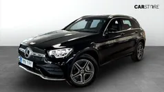 Svart (black) Begagnad 2022 Mercedes GLC300e AMG line SUV | 489 900 kr (Marknadspris)