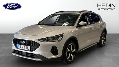 Moondust silver Begagnad 2023 Ford Focus Active Halvkombi | 199 900 kr (Bra pris)