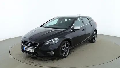 Begagnad 2015 Volvo V40 R-Design Halvkombi | 146 000 kr (Marknadspris)