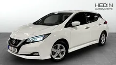 Vit (white) Begagnad 2021 Nissan Leaf N-Connecta Halvkombi | 174 900 kr (Marknadspris)