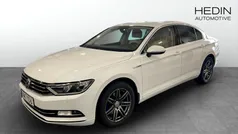 Vit (white) Begagnad 2015 VW Passat Sedan | 159 900 kr (Marknadspris)
