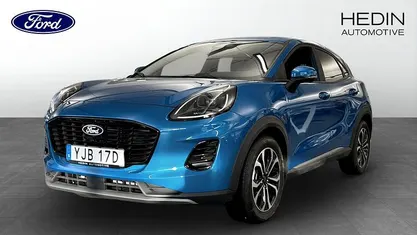Blå (blue) Ny 2025 Ford Puma Titanium SUV | 279 900 kr (Bra pris)