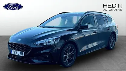 Begagnad Ford Focus ST-Line 125 HK (91 kW) 2022 Svart Kombi