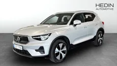 Silver Begagnad 2022 Volvo XC40 Momentum SUV | 384 900 kr (Marknadspris)